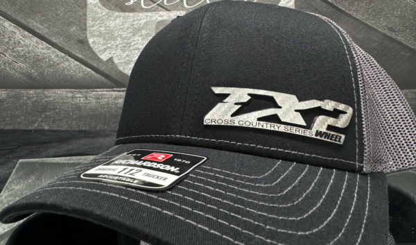 TX2 112 BLACK/GRAY CARBON FIBER PATCH